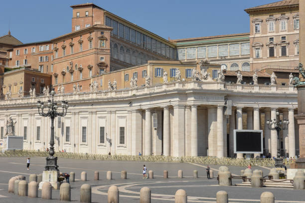 바티칸 시국을 방문하는 관광객 - statue st peters basilica fountain state of the vatican city 뉴스 사진 이미지
