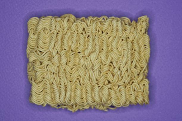 istock one piece of dry yellow vermicelli 1355304777