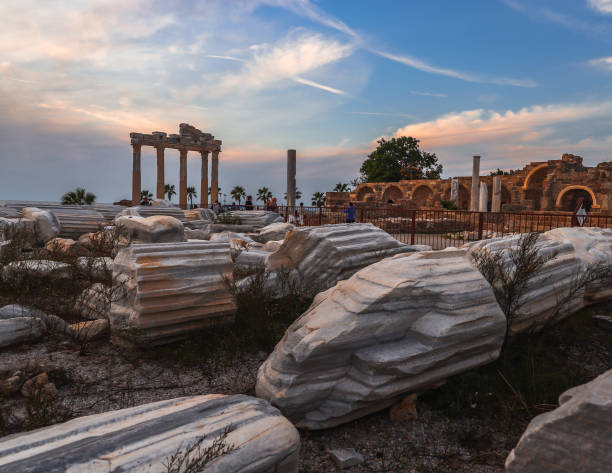 아폴로 사원 - ephesus turkey roman ancient greece 뉴스 사진 이미지