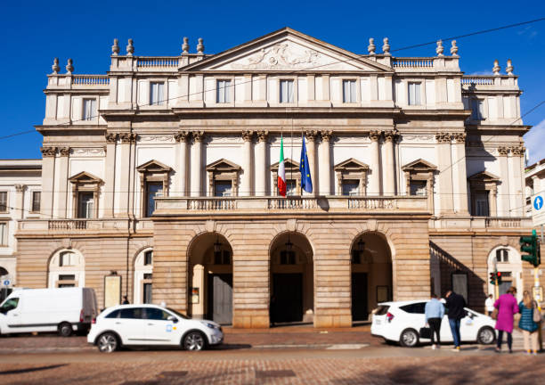 teatro alla scala opera hous, mailand - milan italy stage theater opera house built structure stock-fotos und bilder