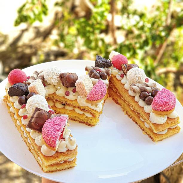 istock Strawberry and Chocolate Homemade Cake 1355450331