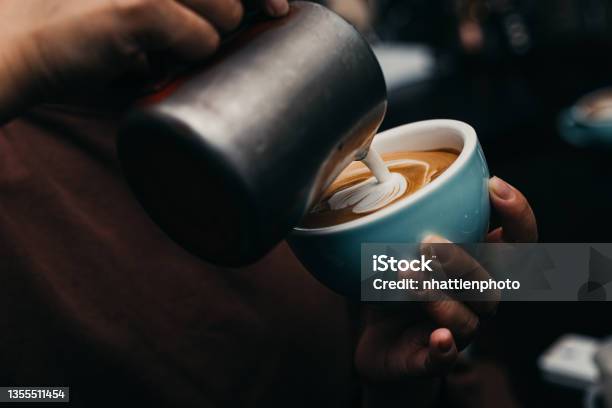 Barista Pouring Latte Art Photography Stock Photo - Download Image Now - Coffee - Drink, Cafe, Barista