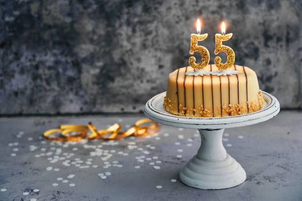 tort na 55 urodziny - gateaux birthday candle cake zdjęcia i obrazy z banku zdjęć