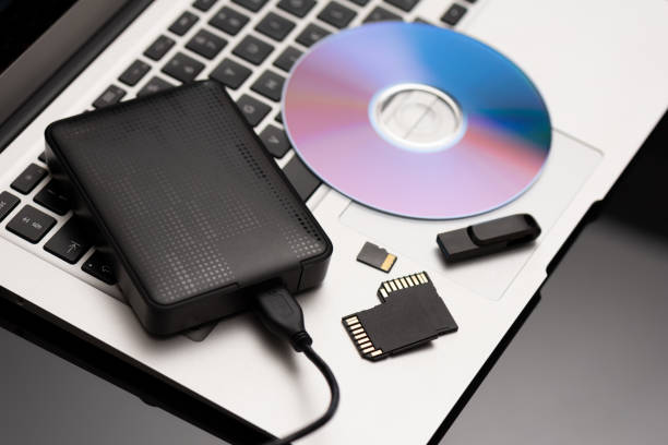 multiple storage devices, data security - memory card imagens e fotografias de stock