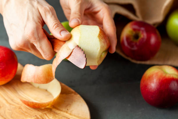 istock variety of red and green apples together 1355559585