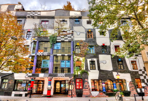 Hundertwasser museum in Vienna, Austria Hundertwasser museum in Vienna, Austria hundertwasser house stock pictures, royalty-free photos & images