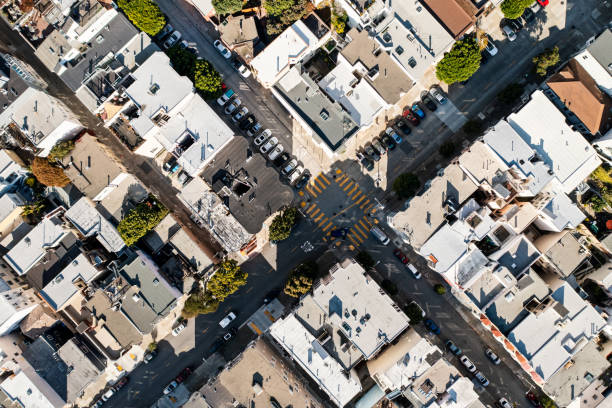istock Looking down on Street on Telegraph Hill San Francisco 1355742720