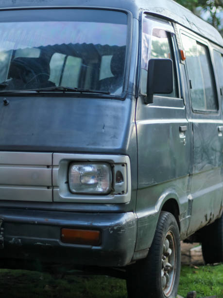 istock an old car that looks dirty 1355749009