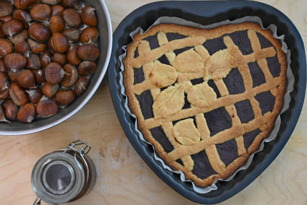 chestnut tart - tart dessert tray bakery imagens e fotografias de stock