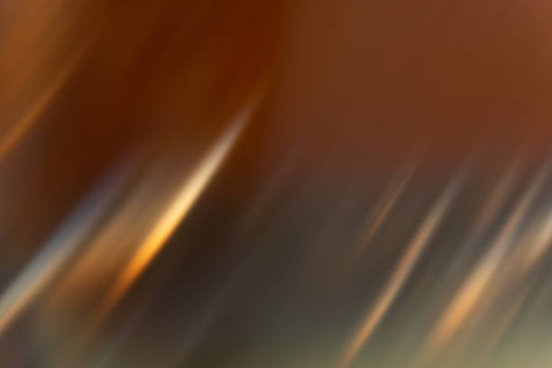 焦点が焦点を当てないカラーオーバーレイレンズフレアゴールデンレイ - 太陽光線 ストックフォトと画像