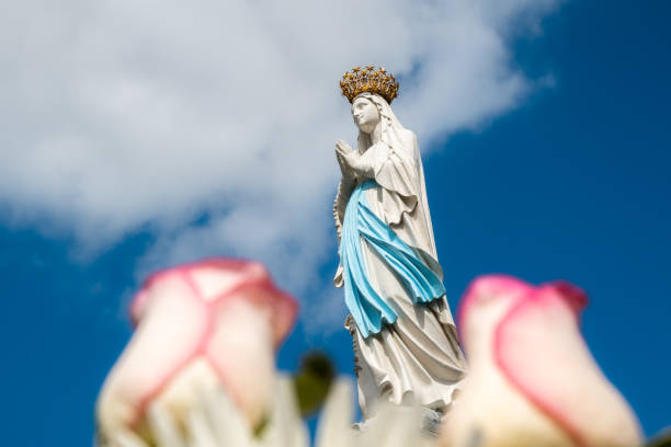 A statue of the holy Virgin Mary