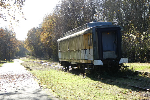 This postal wagon was left on the railway track, to serve as an office in the summer, for the activity of the bicycle rail. along the railway line, a pedestrian path has been built for pedestrians, bicycles, hiking trails ....