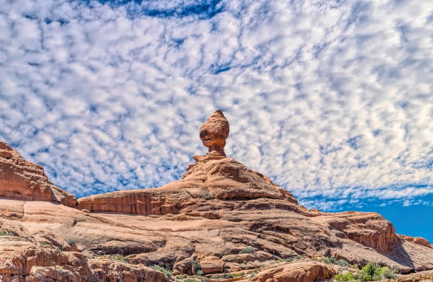 istock Balanced Rock in Utah and blue sky 1356014330