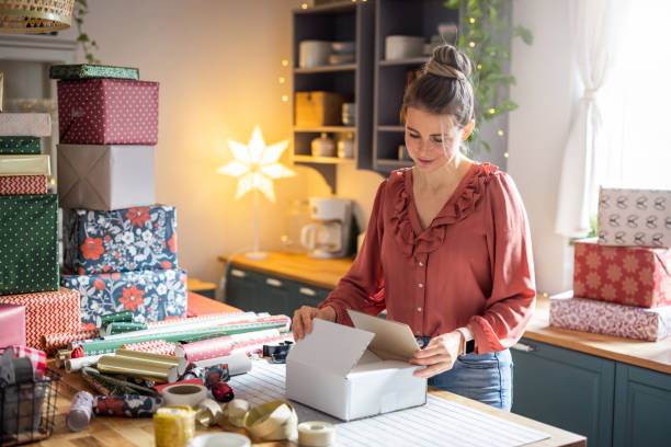 istock Preparing Christmas gifts 1356050829