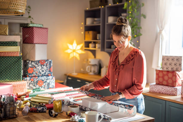 istock Preparing Christmas gifts 1356050890