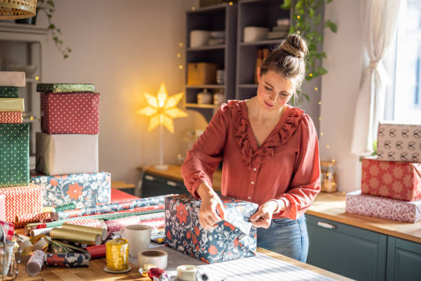 istock Preparing Christmas gifts 1356050906