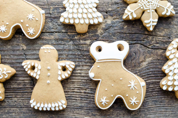 istock Christmas homemade gingerbread cookies decoration 1356080382