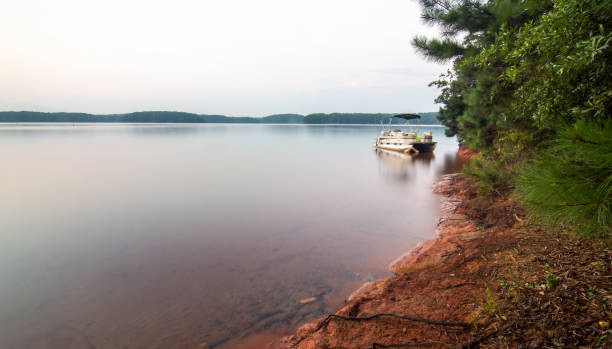 istock simple life on a lake hartwell south carolina 1356085080