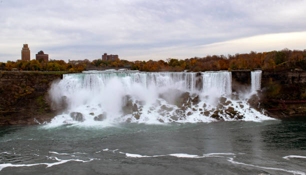istock Niagara Falls Autumn Landscape 1356093416