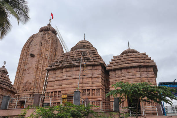 A Divine view of an Elegant Hindu temple dedicated to Lord Jagganath of Orissa fame in Bangalore city in India. A Divine view of an Elegant Hindu temple dedicated to Lord Jagganath of Orissa fame in Bangalore city in India. Odisha Day or Utkal Divas stock pictures, royalty-free photos & images