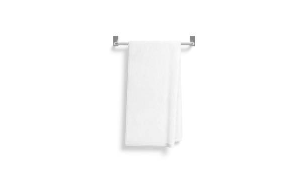 가열 된 레일 모형에 빈 흰색 수건, 전면 보기 - towel hanging bathroom railing 뉴스 사진 이미지