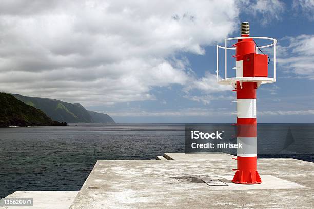 Foto de Beacon Na Costa e mais fotos de stock de Azul - Azul, Beleza, Beleza natural - Natureza