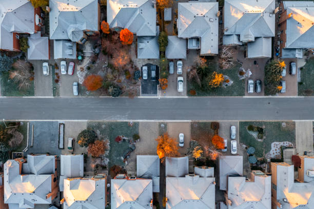 vista aérea do residencial distratic na estrada rutherford e islinton ave., woodbridge, vaughan, canadá - toronto street canada city - fotografias e filmes do acervo