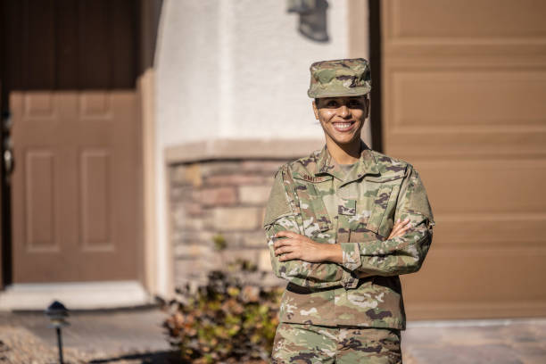 istock Air Force Service Member at home 1356294098