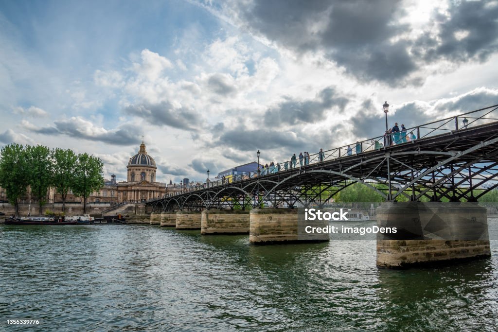 Pont des Arts and the Institut de Fance in the background, Paris Pont des Arts and the Institut de Fance in the background, Paris, France Pont des Arts Stock Photo