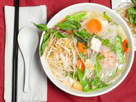 A vegetarian version of the classic Vietnamese soup.
