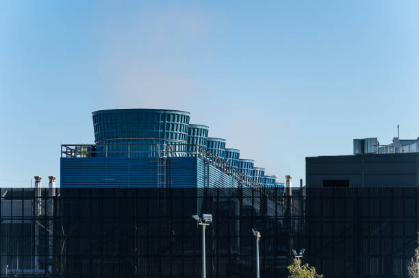 construcción de servidores - torre de refrigeración fotografías e imágenes de stock