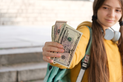 Pocket money for teens, financial literacy.