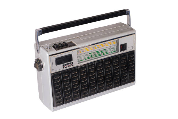 istock old vintage radio 1356563637