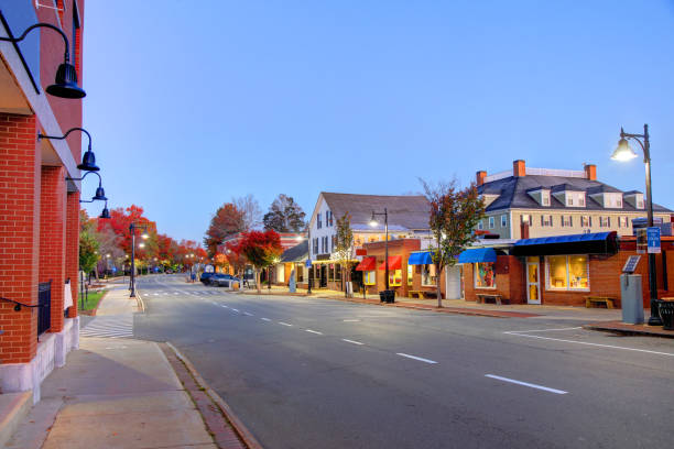 istock Downtown Durham, New Hampshire 1356588322