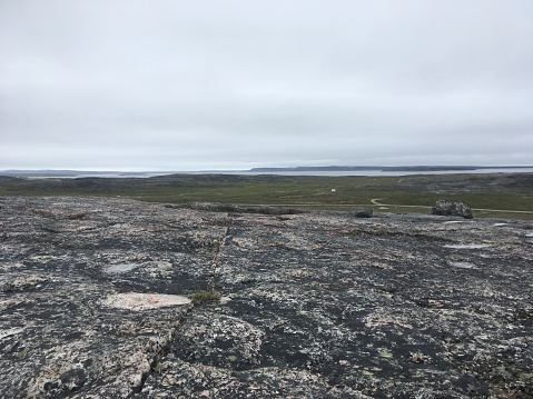 toundra of Canada, Québec, picutre from Inukjuak inuit village in Nunavik