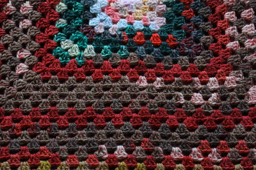 tapiz colorido hecho a mano en lana photo