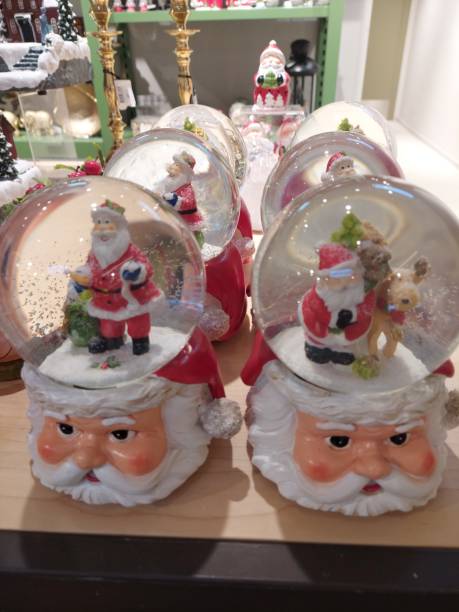 istock Merry Christmas Christmas gift 1356914872