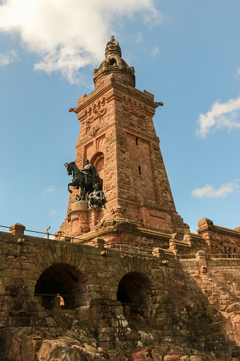 El monumental Monumento Kyffhäuser en Turingia con una estatua ecuestre del Kaiser Wilhelm I. photo