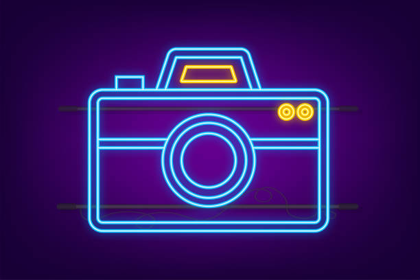 illustrazioni stock, clip art, cartoni animati e icone di tendenza di insegna al neon dell'insegna della fotocamera. simbolo fotografico. illustrazione vettoriale. - target sport flash