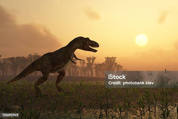 Dinosaurier In Der Landschaft Stockfoto und mehr Bilder von Jura - Mesozoikum - Jura - Mesozoikum, Dinosaurier, Angst