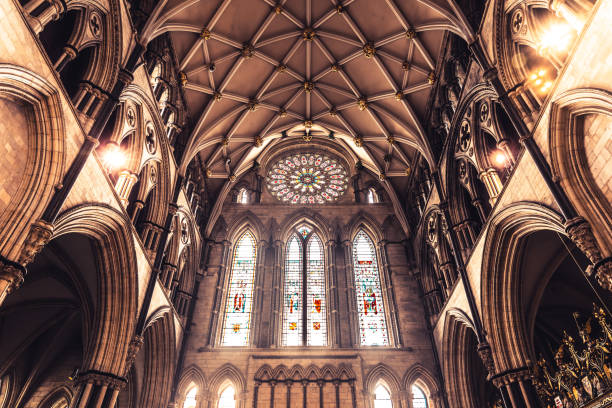 york minster interni - cattedrale di york foto e immagini stock