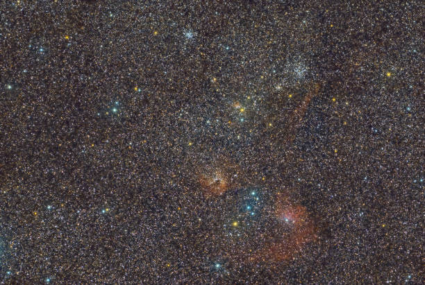nébuleuses d’émission et de réflexion à auriga, la nébuleuse flamboyante - nebula supernova perseus astronomy photos et images de collection