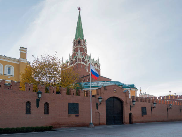 istock Trinity Tower of the Moscow Kremlin 1357108572