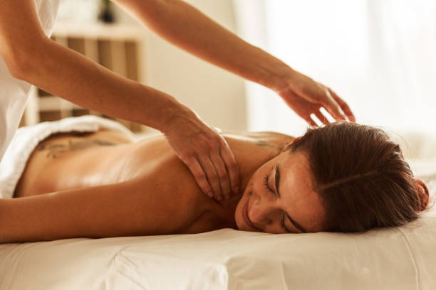 istock Woman having a relaxing spa therapy 1357169188
