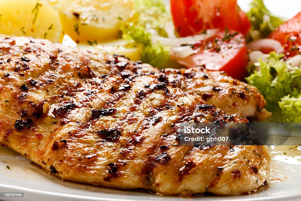 Gegrilltes Fleisch und Gemüse - Lizenzfrei Essbare Verzierung Stock-Foto