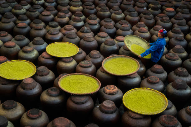 istock Making Ban sauce in Hung Yen 1357279372