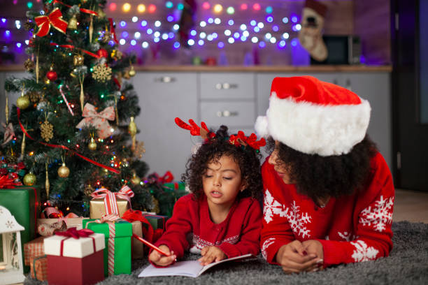 istock Letter to Santa 1357288835