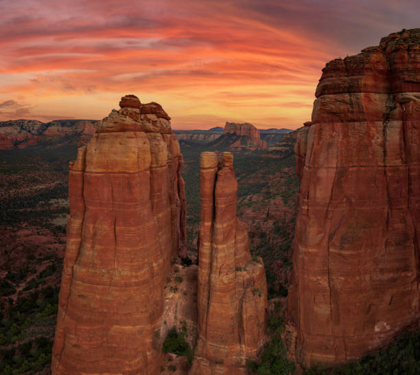 istock Sendona city with red rock background 1357315366