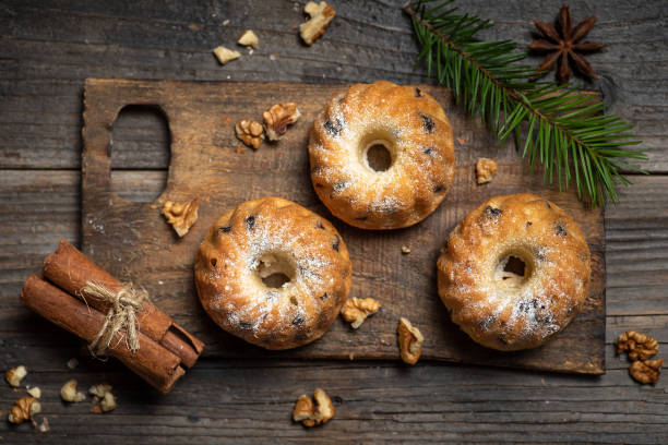 istock Christmas cake .Christmas mini bundt cake sprinkled with sugar 1357336709