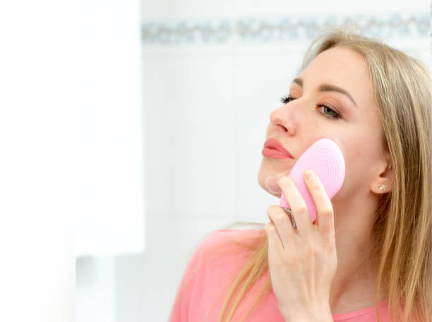 istock Face skin treatment, beauty 1357343586